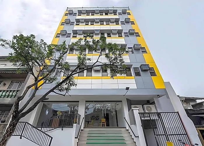 Nest Bgc Hotel